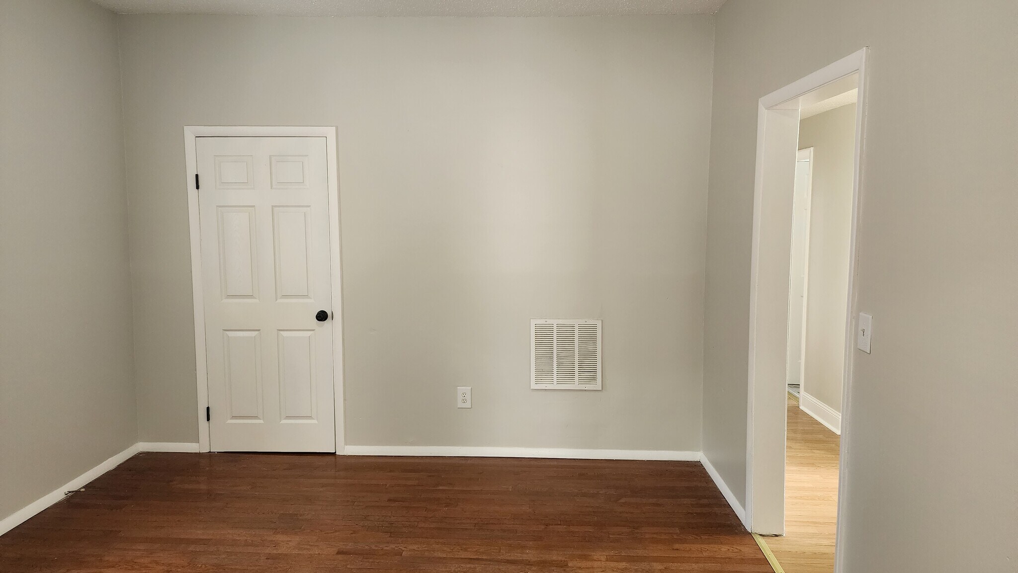 Building Photo - 235 Starr St