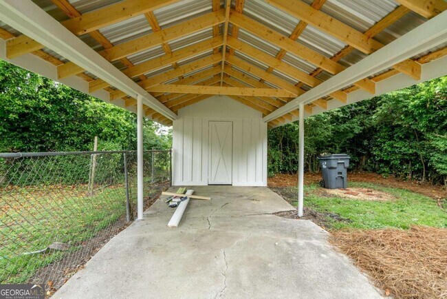 Building Photo - 175 E Main St