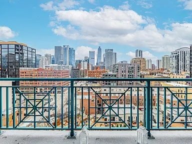 Building Photo - 340 W Superior St