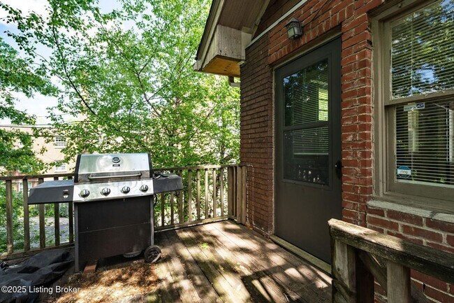 Building Photo - 1200 Cherokee Rd