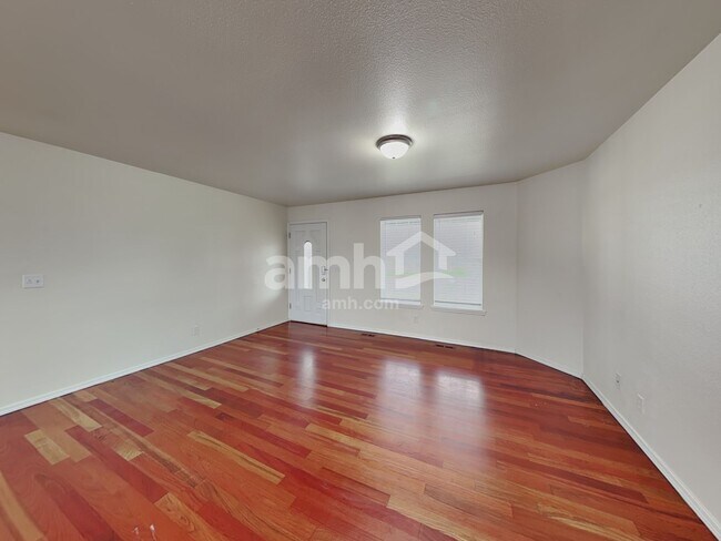 Building Photo - 11060 W Halstead Ct