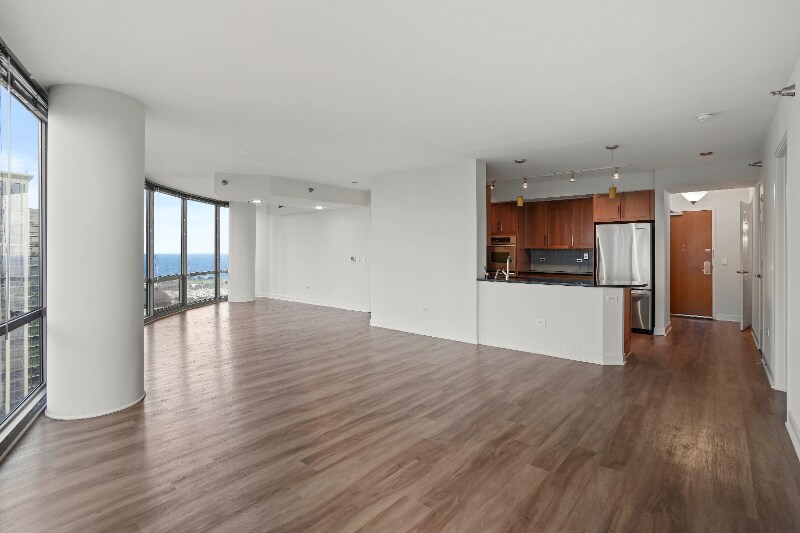 Building Photo - 1240 S Michigan Ave