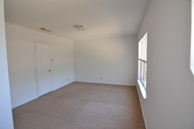 Building Photo - 11406 Colusa Dr