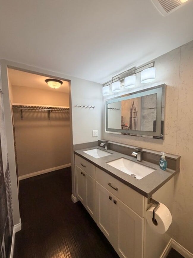 Building Photo - Renovated Studio at Kemoo by the Lake Ft Shafter/Scholfield Barracks