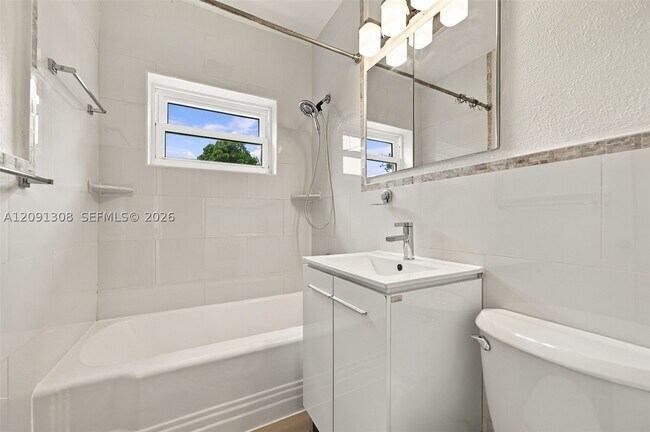 Building Photo - 7120 SW 58th St