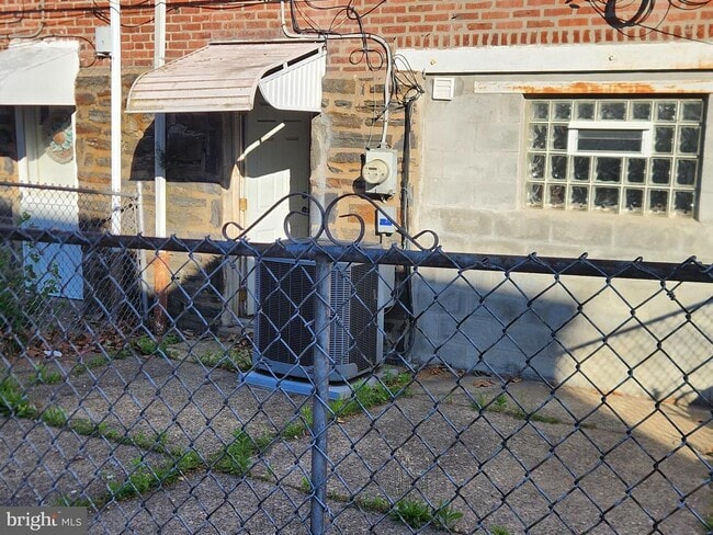 Building Photo - 5819 Bustleton Ave