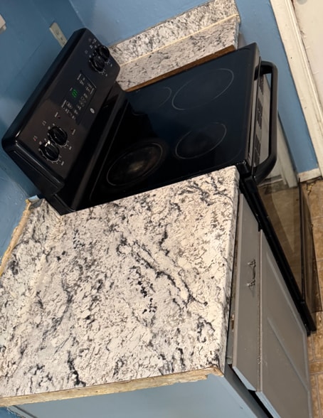 Building Photo - 1702 Novel Cir