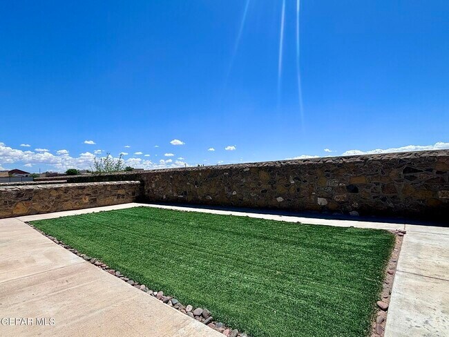 Building Photo - 14416 Spanish Point Dr