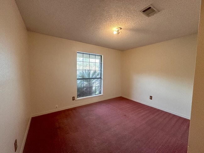 Building Photo - 928 Verone Terrace