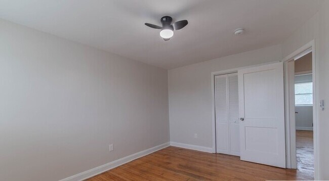 Building Photo - 3 Bedroom Home 21206