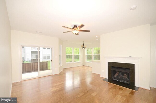 Building Photo - 3527 Piney Woods Pl