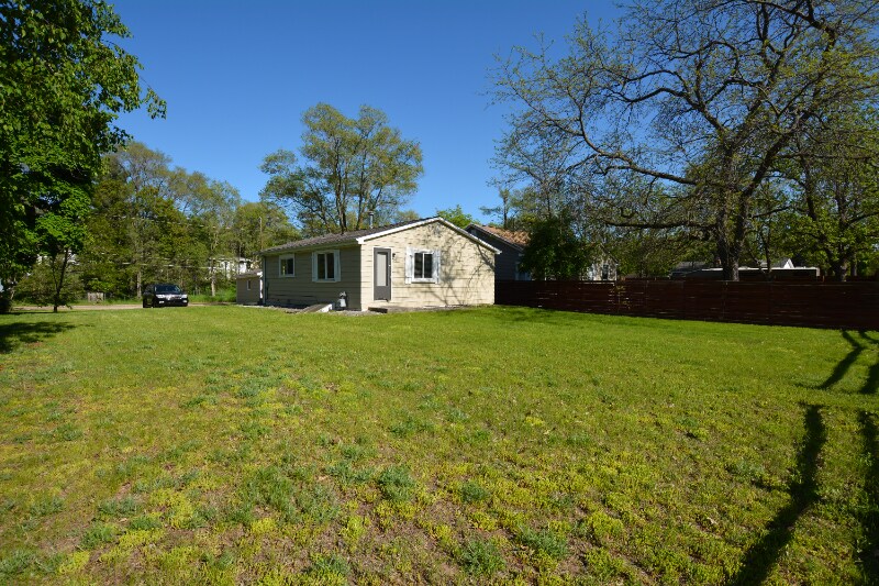 Building Photo - 715 Barlow St