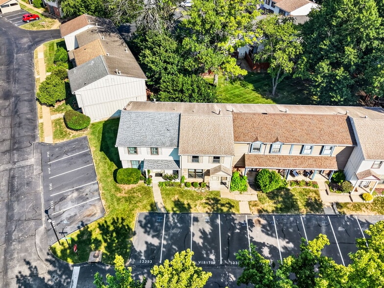 Building Photo - 13391 Hiddendale Ln