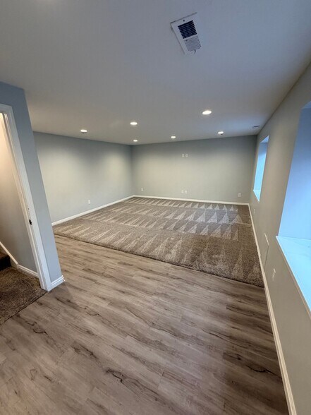 Building Photo - 518 N 350 E