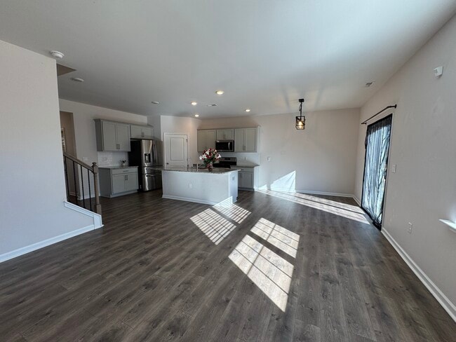 Building Photo - 134 David Hl Dr