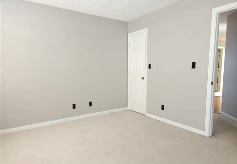 Building Photo - 201 Waterdown Dr