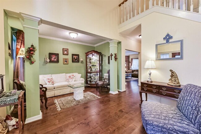 Building Photo - 1306 N Gabriel River Cir
