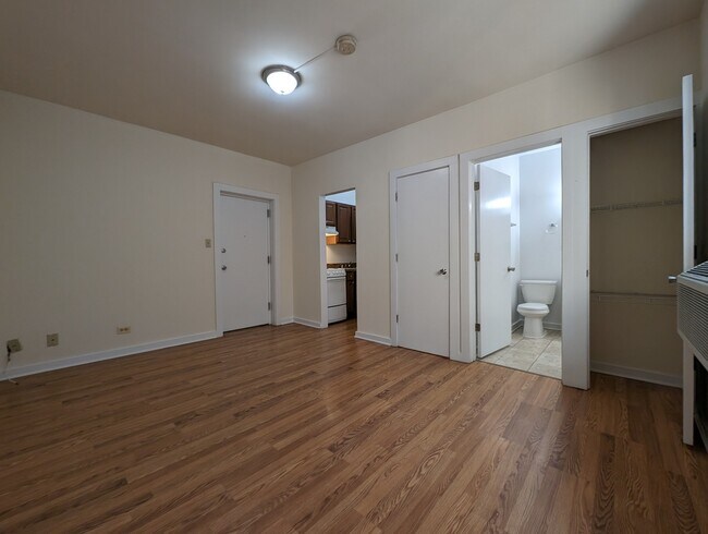 Building Photo - 1850 N Humboldt Blvd