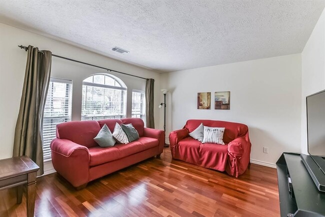 Building Photo - 22314 Rangeview Dr