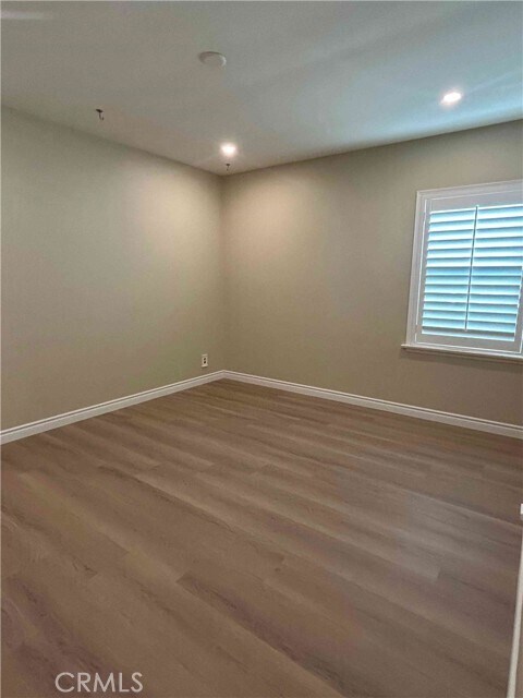 Building Photo - 827 Hugo Reid Dr