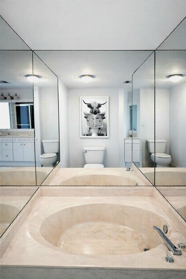 Building Photo - 3610 Yacht Club Dr