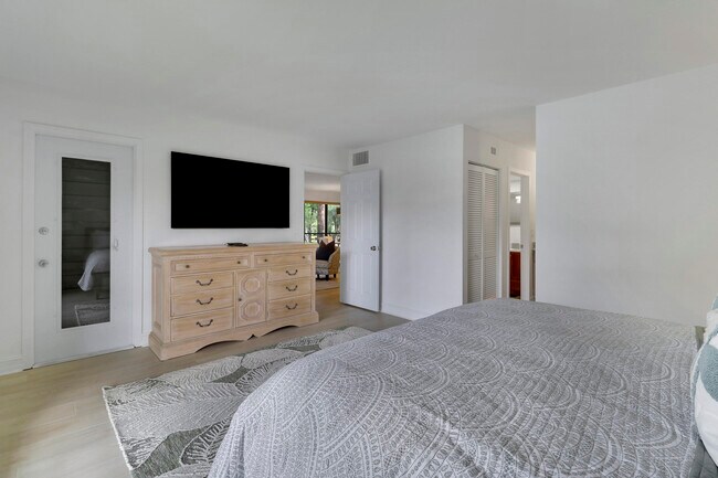 Building Photo - 606 Brackenwood Cove