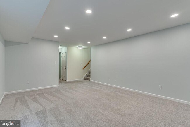 Building Photo - 15 Brighton Way