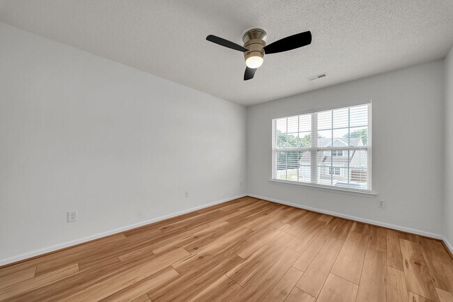 Building Photo - 408 Holmes Blvd