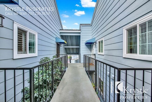 Building Photo - 175 Lighthouse Dr