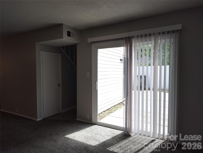 Building Photo - 7001 Stonington Ln