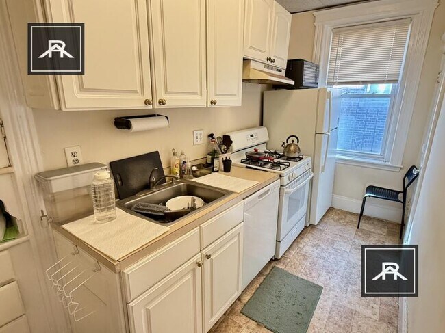 Primary Photo - 2 bedroom in Allston MA 02134
