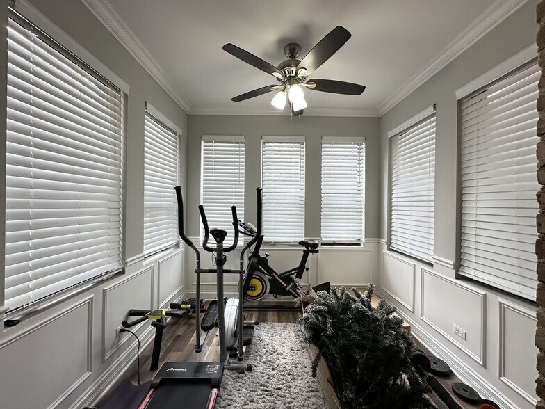 Building Photo - 4117 S Michigan Ave