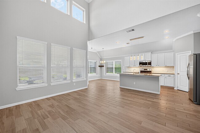 Building Photo - 20126 Matador Ridge Dr