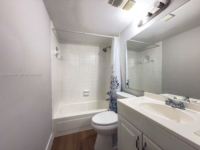 Building Photo - 4304 NW 9th Ave