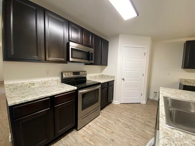 Building Photo - 10328 Shetland Dr