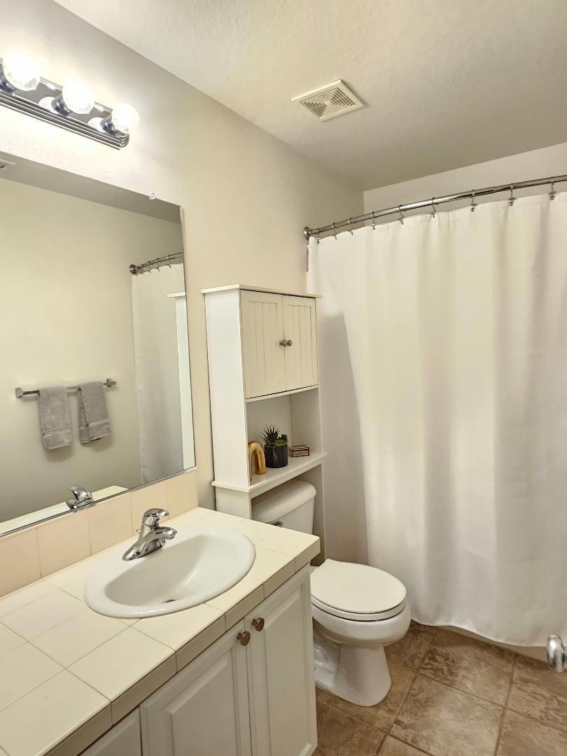 Building Photo - 16189 SW Holland Ln