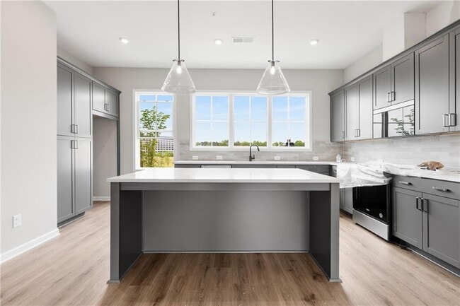Building Photo - 426 Argosy Circle