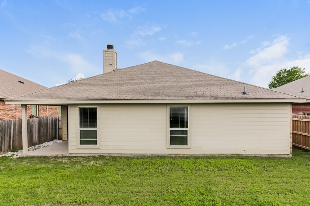 Building Photo - 129 Oriole Dr