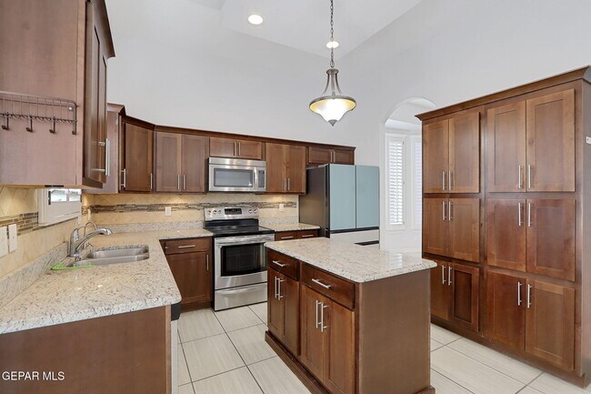Building Photo - 3167 Spring Willow