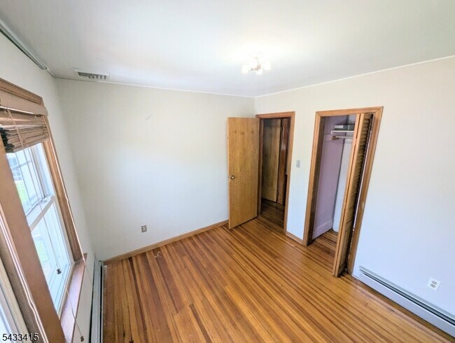 Building Photo - 471 Franklin Ave