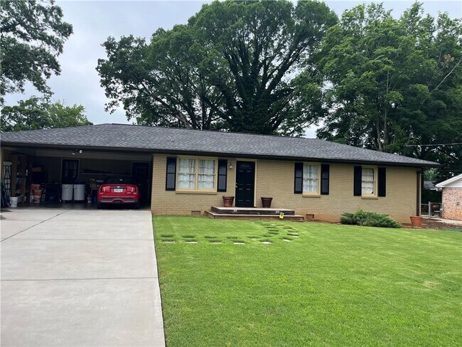 Primary Photo - 2047 Glynbrook Dr