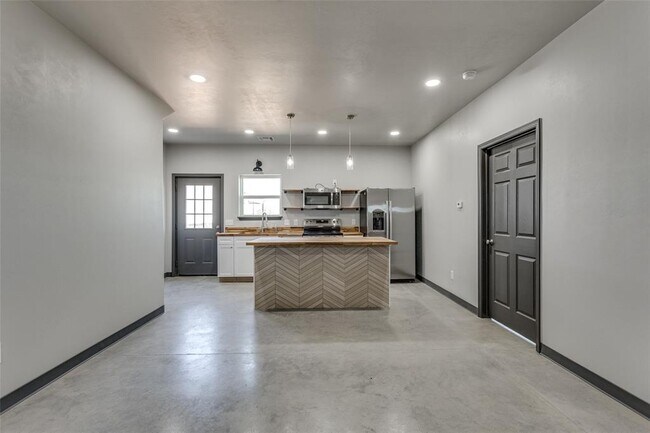 Building Photo - 12571 US-77