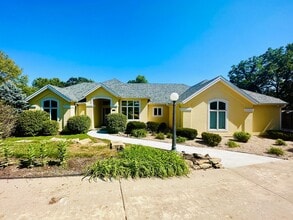 Building Photo - {6411} Enchanted Lake Estates + Updated Kitchen, Fresh Paint Throughout +  Main Floor Primary Bed...