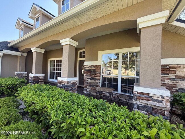 Building Photo - 2123 Thorn Hollow Ct