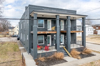 Building Photo - 11915 Ashbury Ave