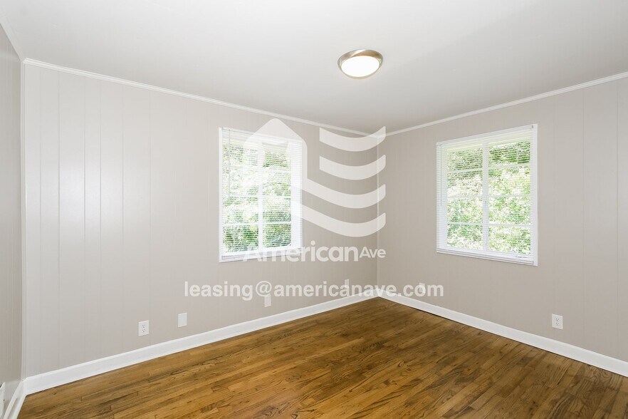 Building Photo - 1227 Radiance Dr