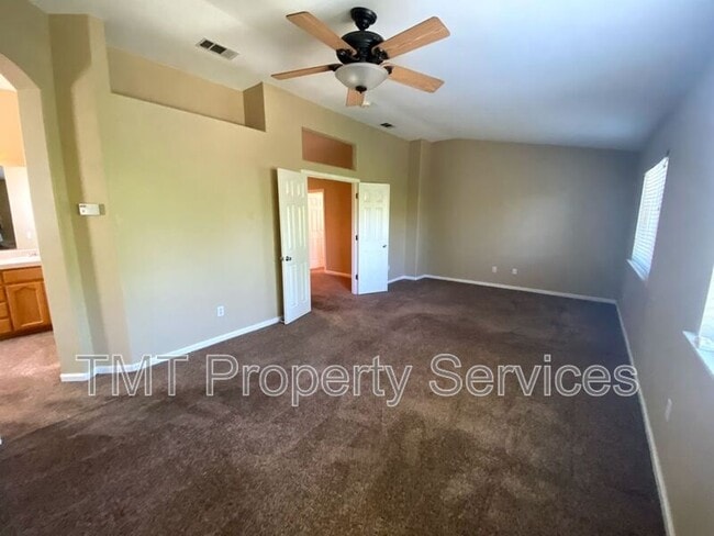 Building Photo - 8823 Ocean Breeze Ct