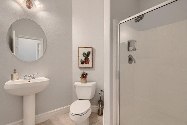 Building Photo - Southwest Home for Rent