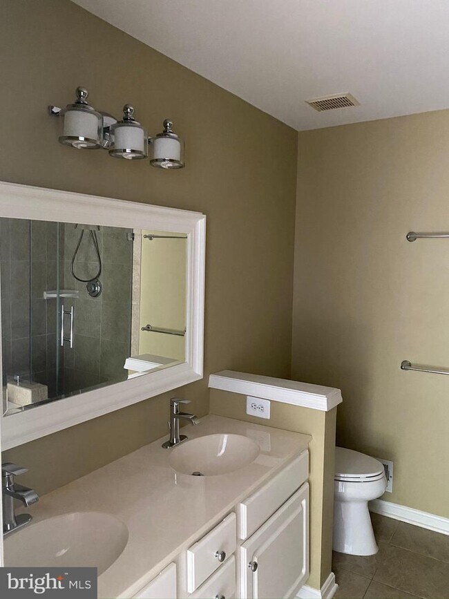 Building Photo - 46860 Clarion Terrace