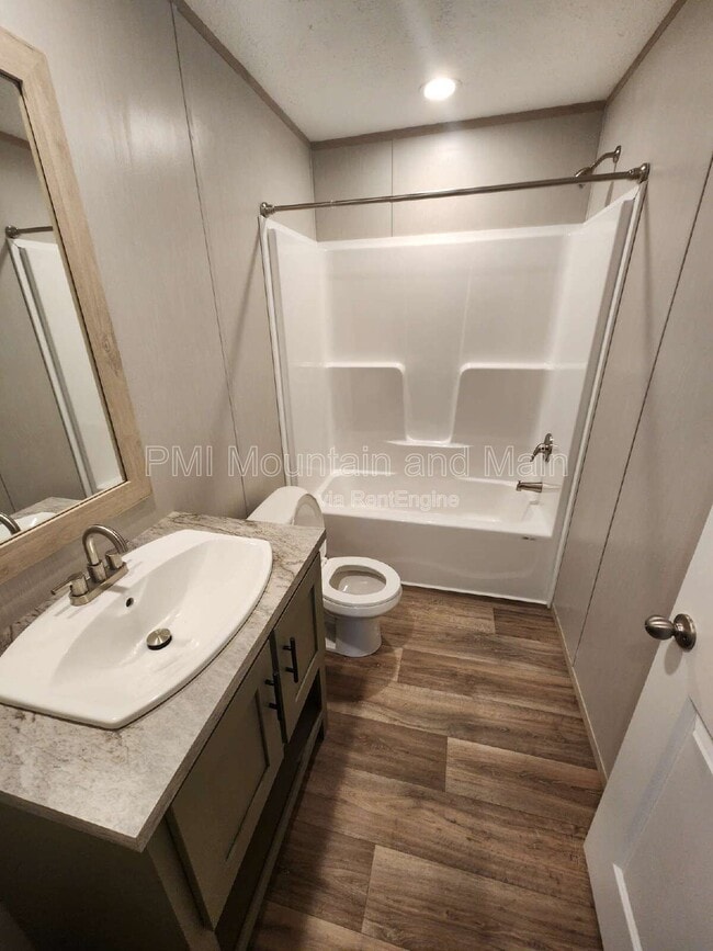 Building Photo - 102 Indian Camp Branch Rd